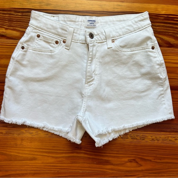White High-Rise Shorts Size 6 - Picture 1 of 7